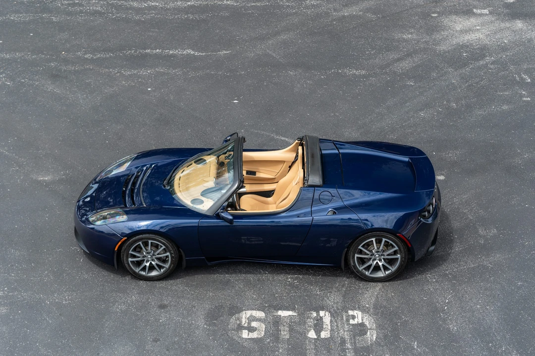 2010 Tesla Roadster - Image 23 of 31