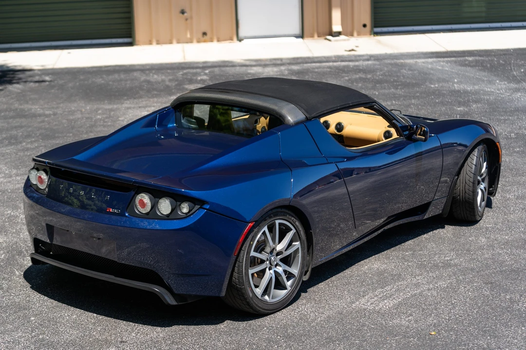 2010 Tesla Roadster - Image 11 of 31