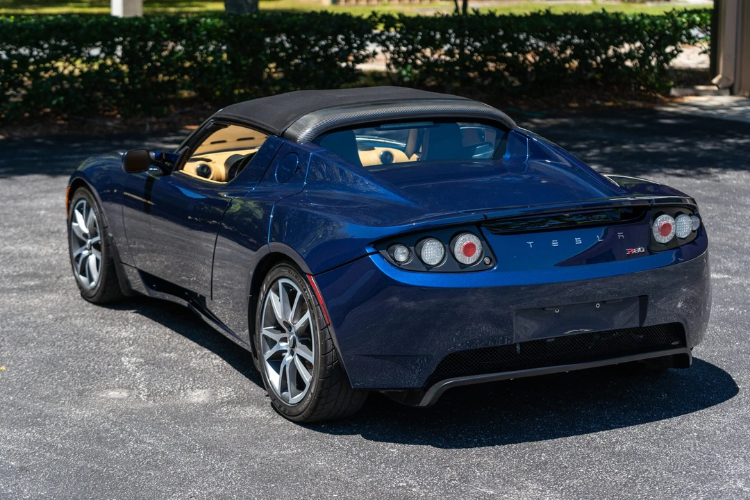 2010 Tesla Roadster - Image 14 of 31