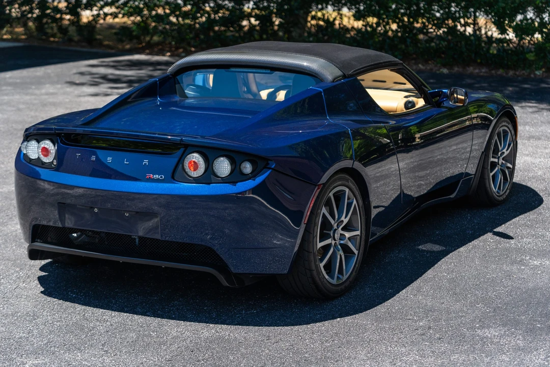 2010 Tesla Roadster - Image 12 of 31
