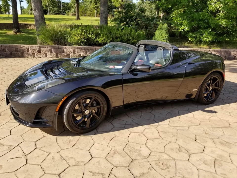 2010 Tesla Roadster - Image 15 of 31