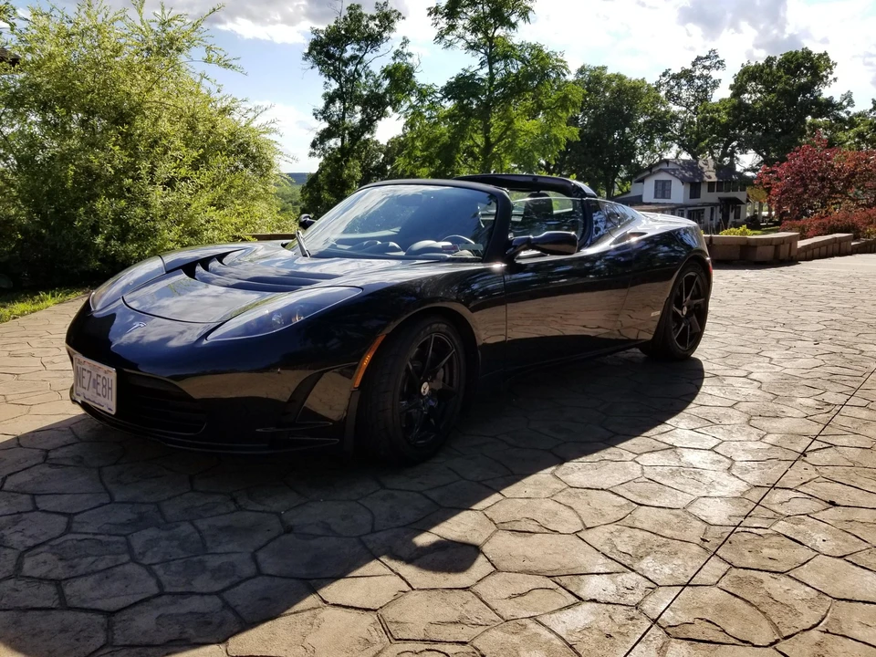 2010 Tesla Roadster - Image 7 of 31