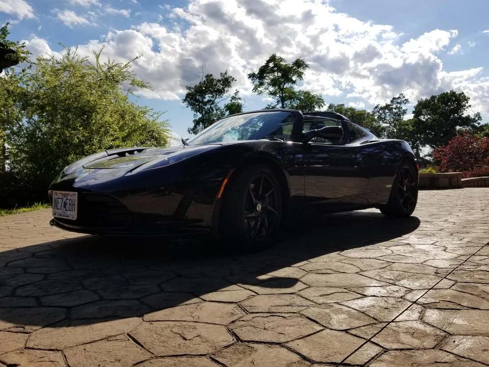 2010 Tesla Roadster - Image 9 of 31