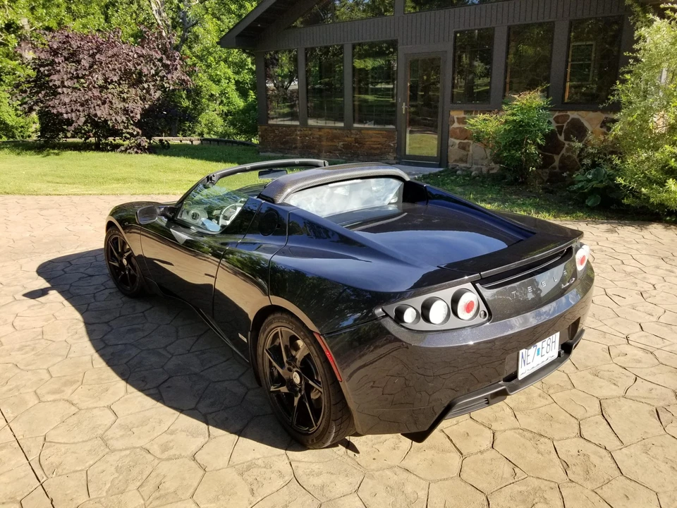 2010 Tesla Roadster - Image 31 of 31