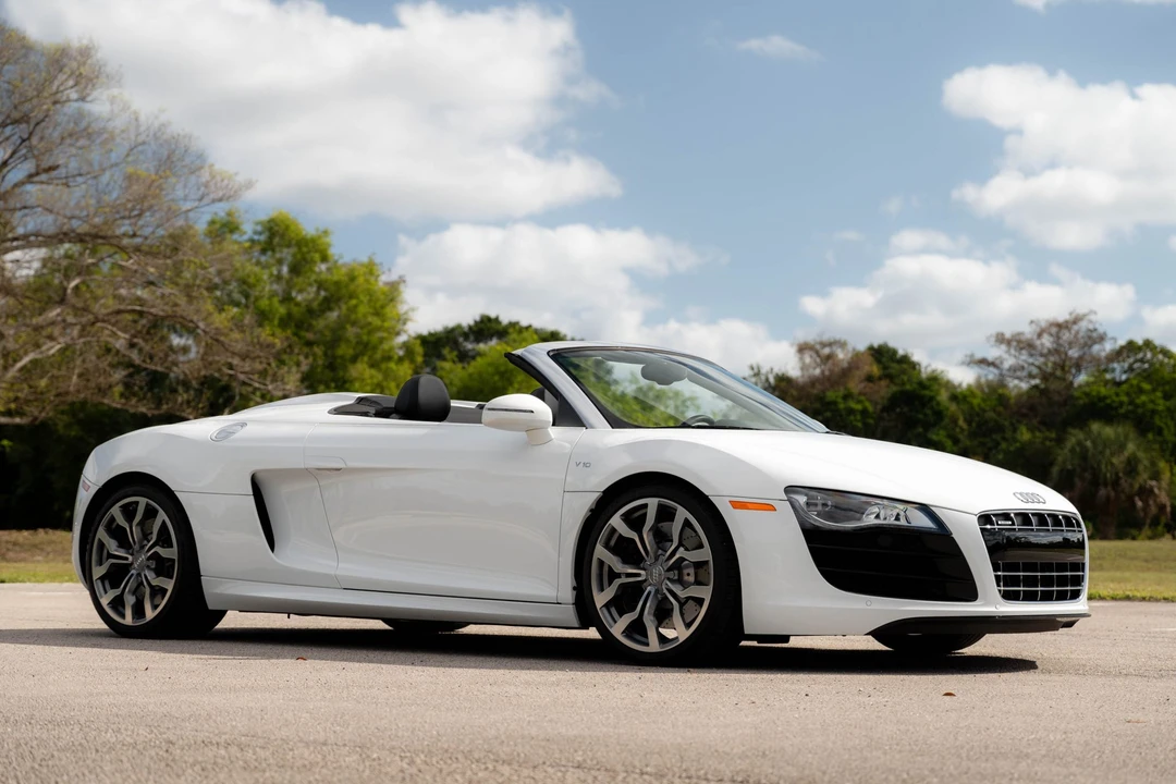 2011 Audi 42 R8 - Image 6 of 31