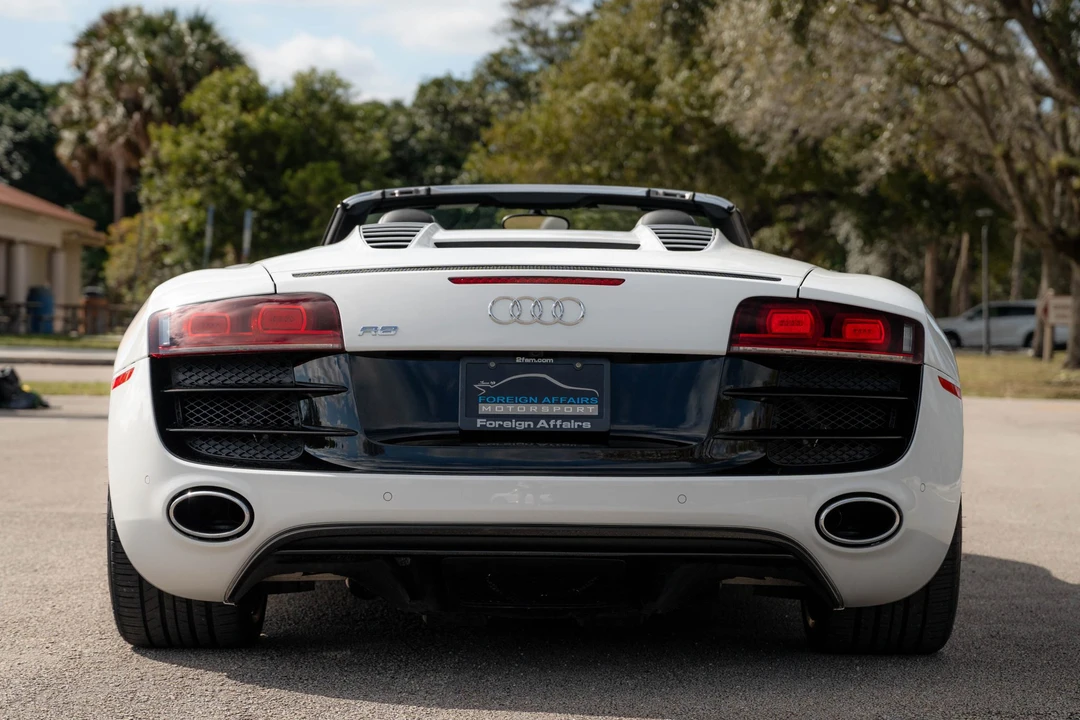 2011 Audi 42 R8 - Image 9 of 31