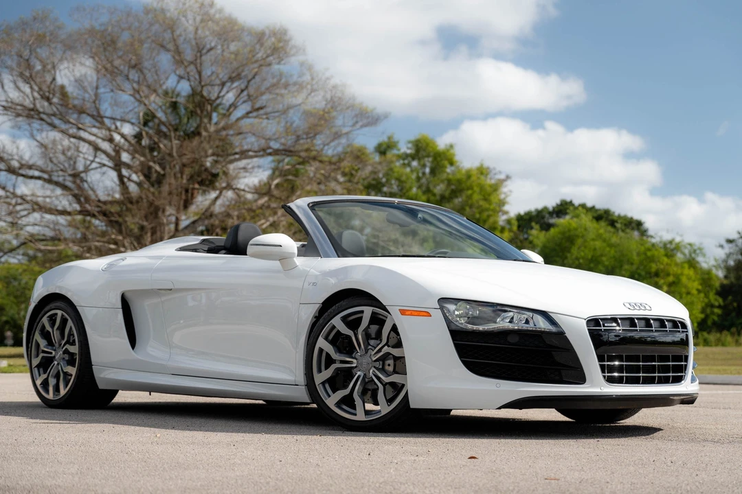 2011 Audi 42 R8 - Image 5 of 31