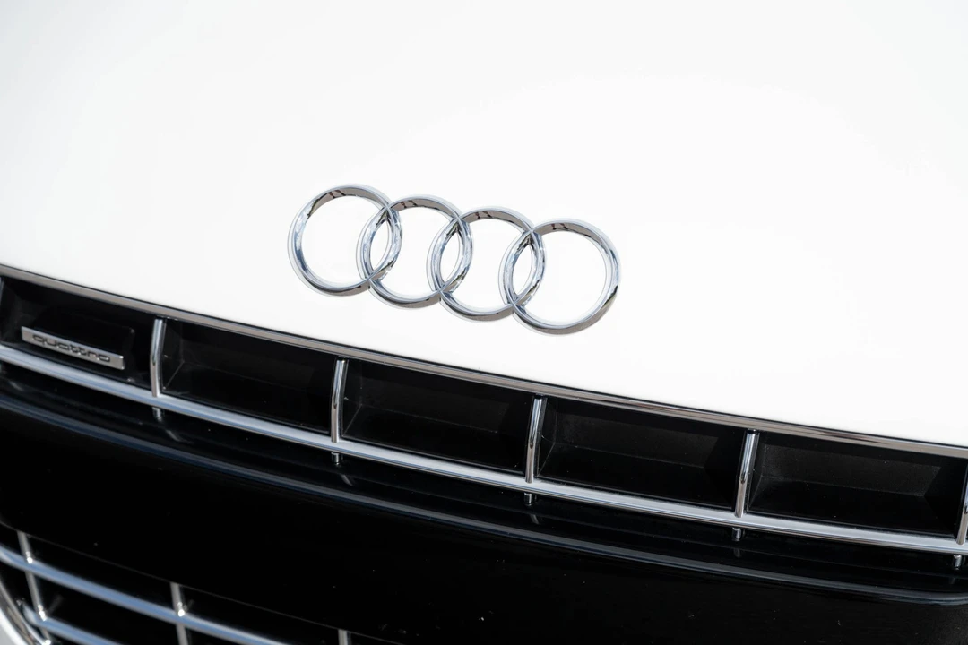 2011 Audi 42 R8 - Image 25 of 31