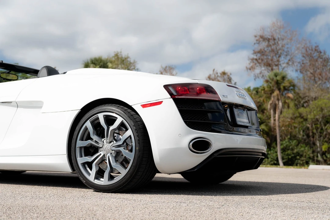 2011 Audi 42 R8 - Image 18 of 31