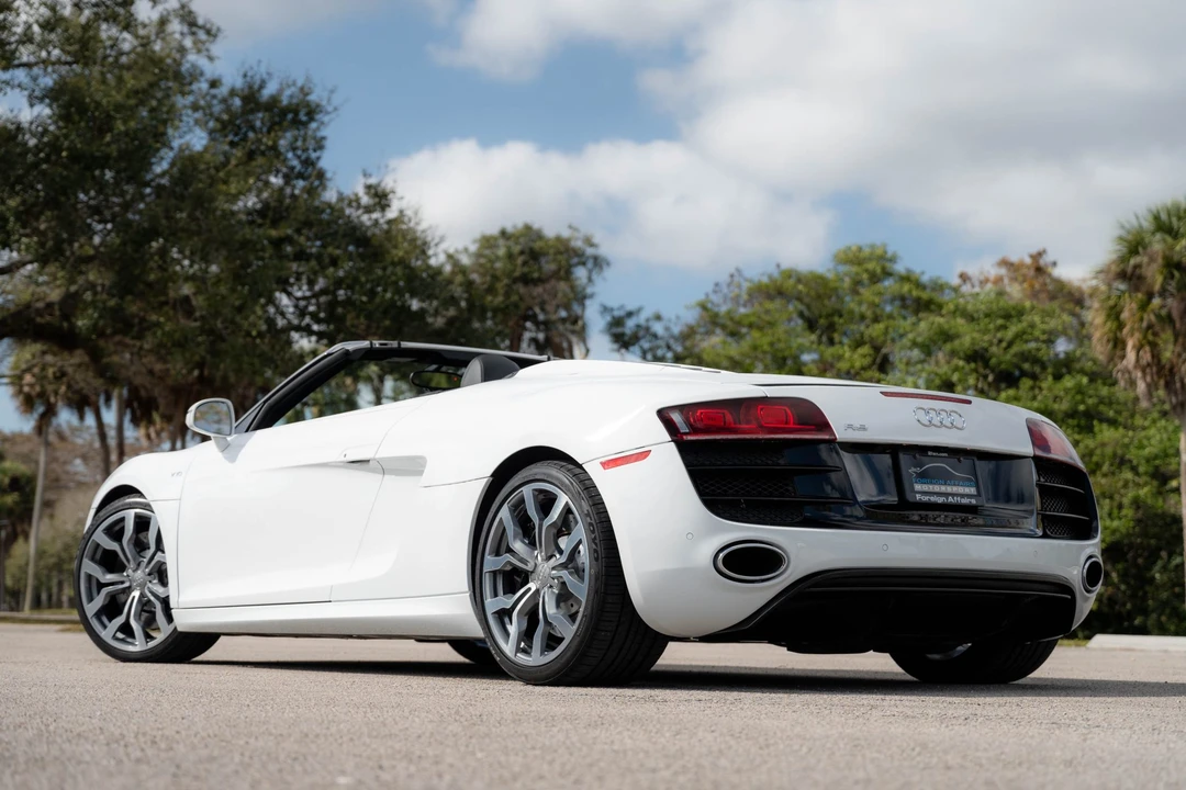 2011 Audi 42 R8 - Image 10 of 31