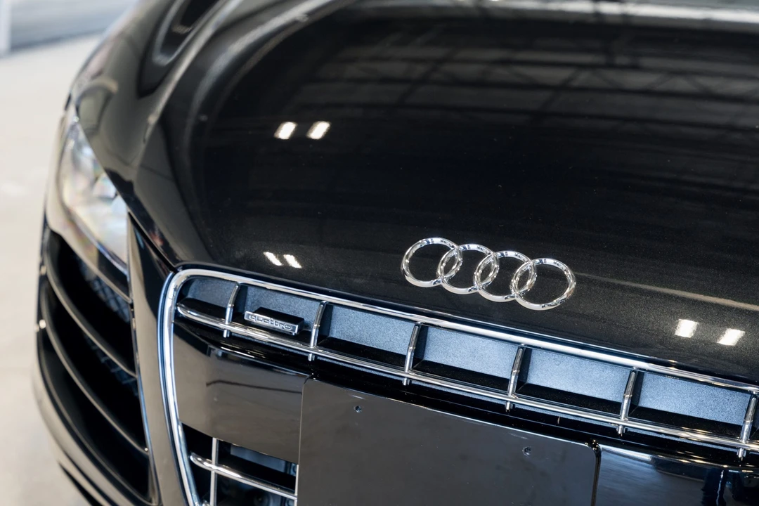 2011 Audi 42 R8 - Image 30 of 31