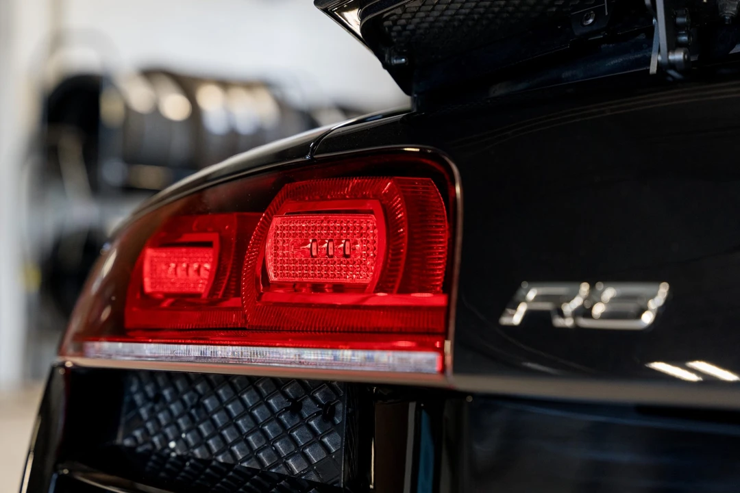 2011 Audi 42 R8 - Image 27 of 31