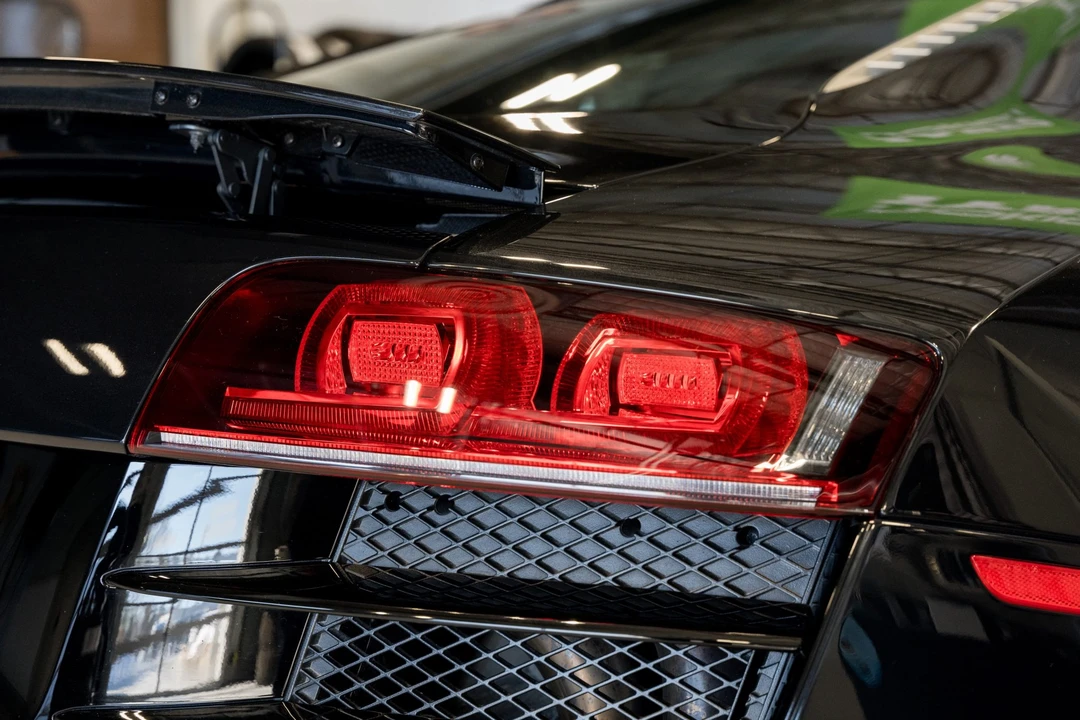 2011 Audi 42 R8 - Image 28 of 31