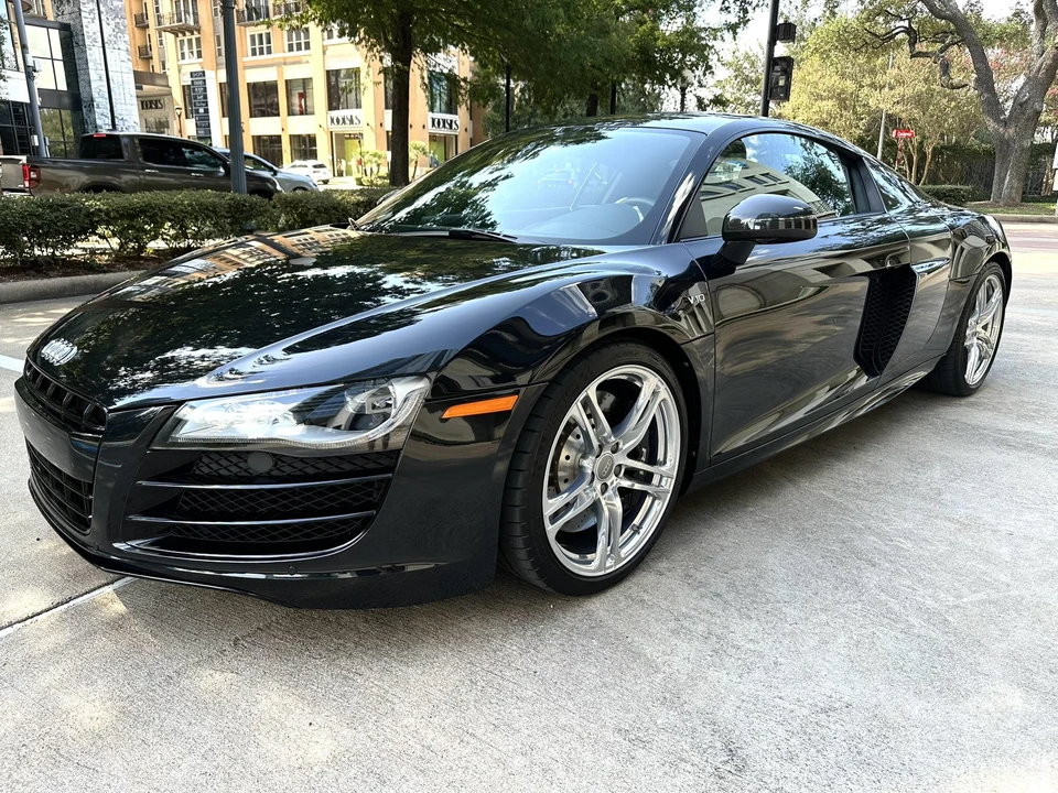 2011 Audi 42 R8 - Image 8 of 31