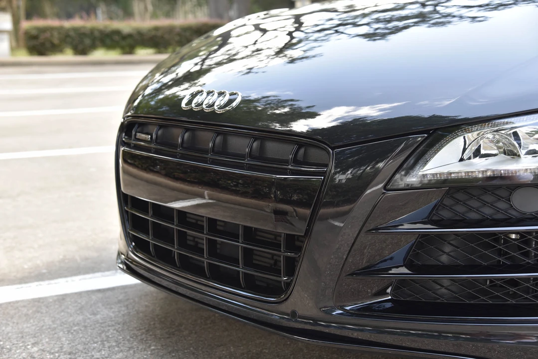 2011 Audi 42 R8 - Image 28 of 31