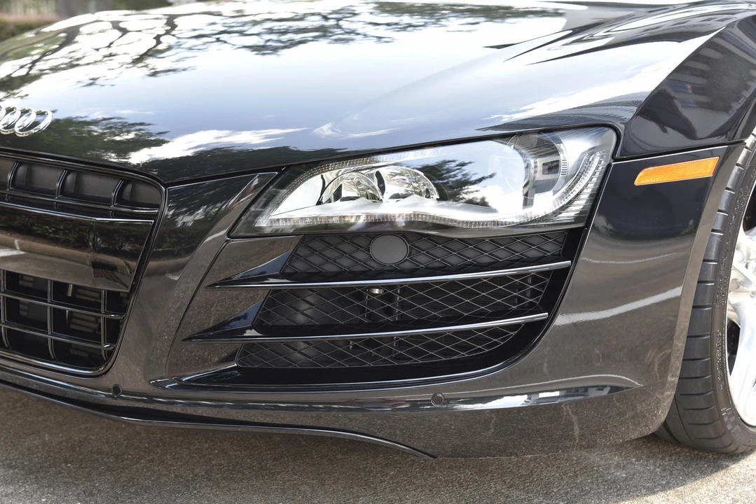 2011 Audi 42 R8 - Image 27 of 31