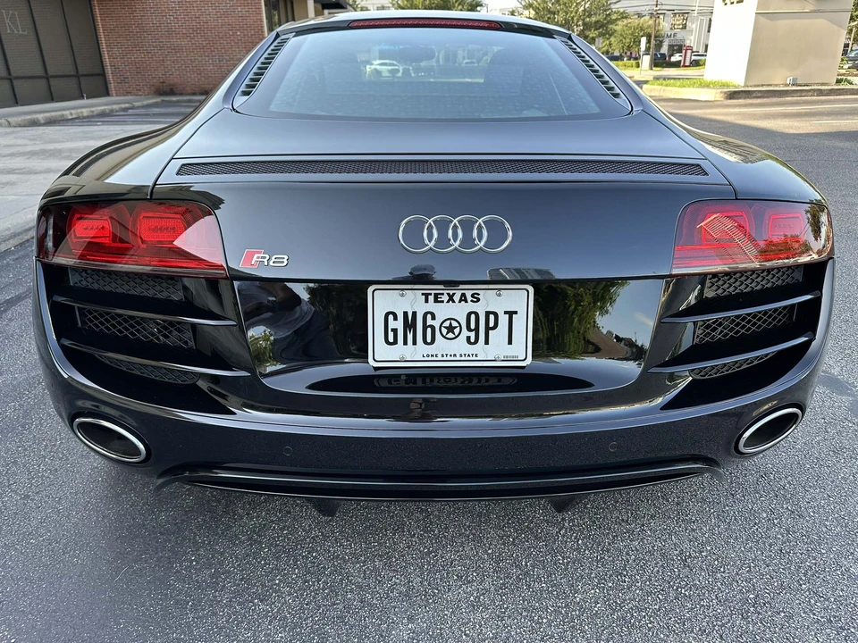 2011 Audi 42 R8 - Image 13 of 31