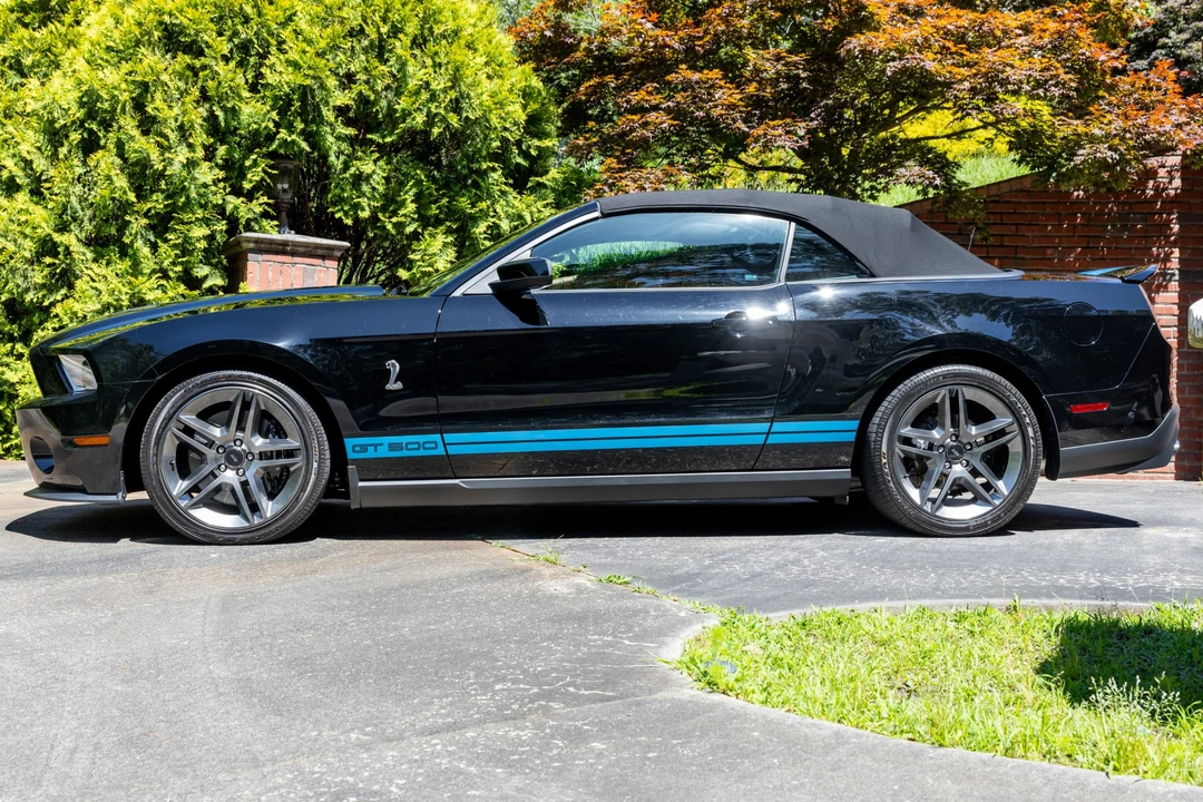 2011 Ford S197 II Shelby Mustang GT500 - Image 16 of 31