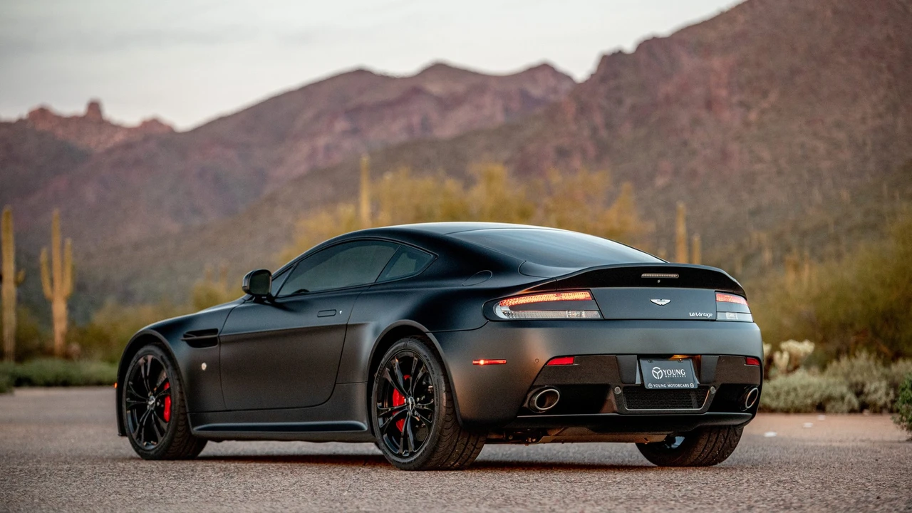 2012 Aston Martin V12 Vantage (2010-2018) - Image 26 of 31