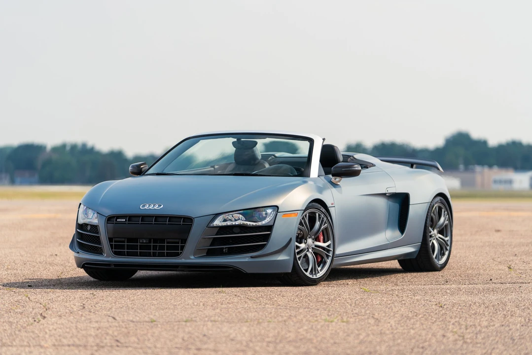 2012 Audi 42 R8 - Image 9 of 31