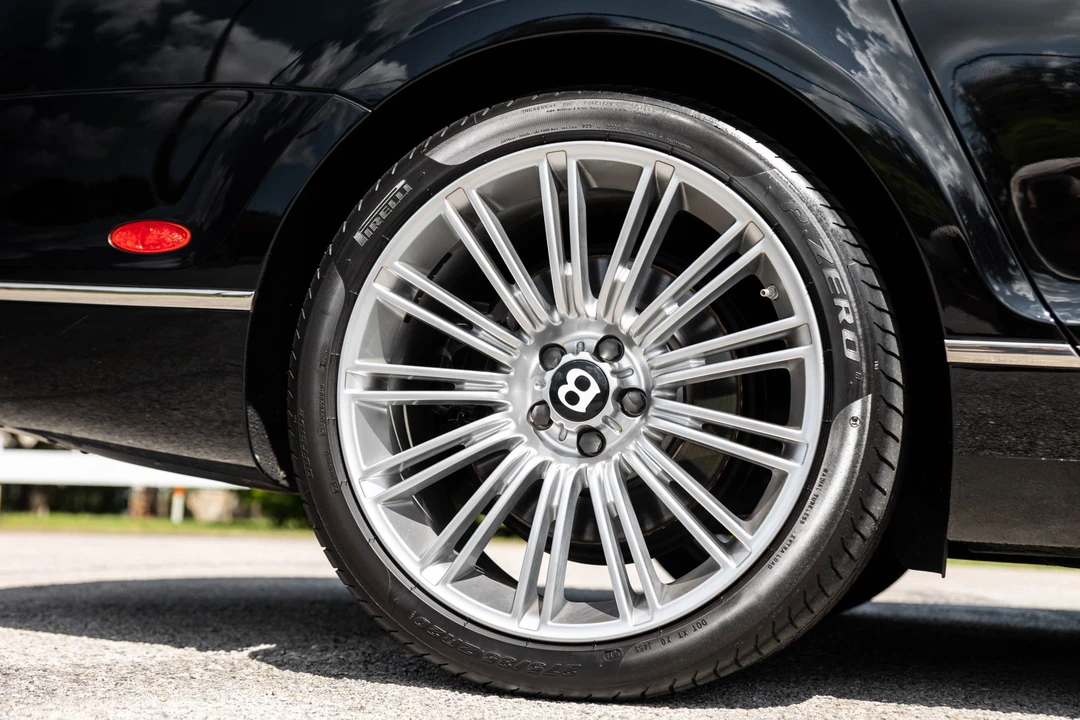 2012 Bentley Continental Flying Spur - Image 22 of 31