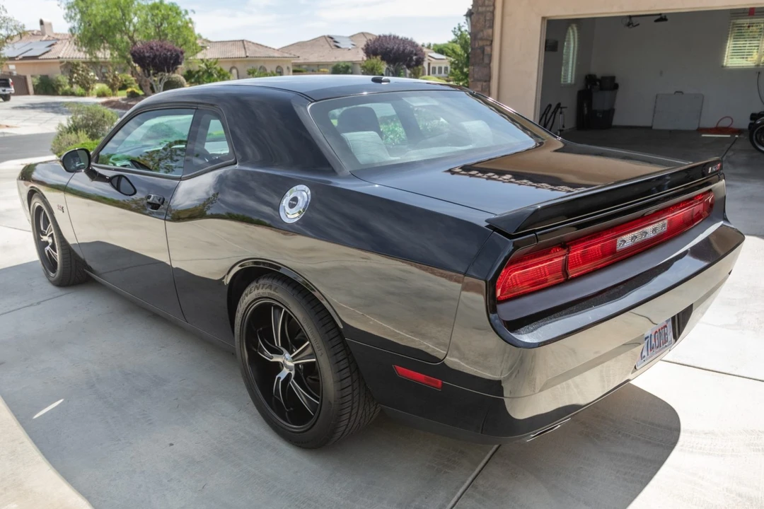 2012 Dodge Challenger SRT8 & 392 3rd Gen - Image 10 of 31