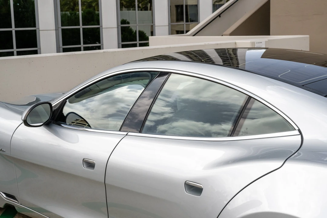 2012 Fisker Karma - Image 25 of 31