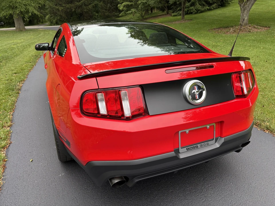 2012 Ford S197 Mustang Boss 302 - Image 29 of 31