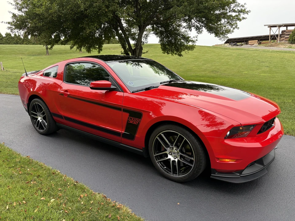 2012 Ford S197 Mustang Boss 302 - Image 4 of 31