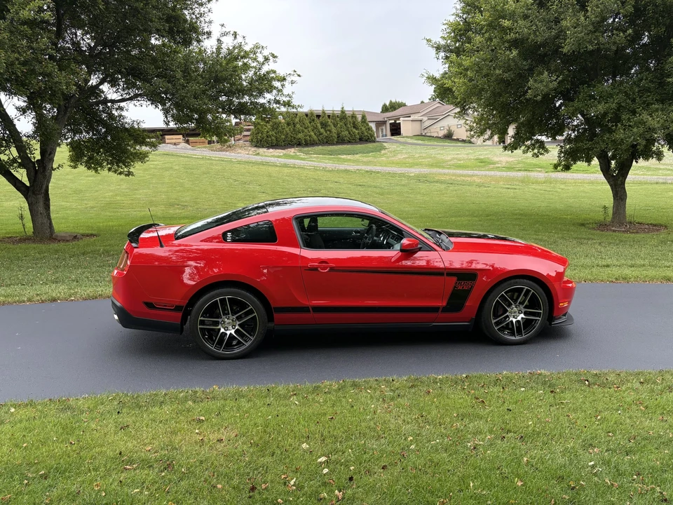 2012 Ford S197 Mustang Boss 302 - Image 9 of 31