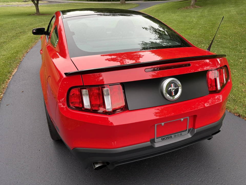 2012 Ford S197 Mustang Boss 302 - Image 28 of 31
