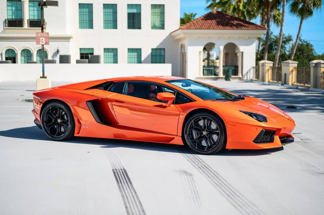 2012 Lamborghini Aventador LP700-4 - Image 24 of 31