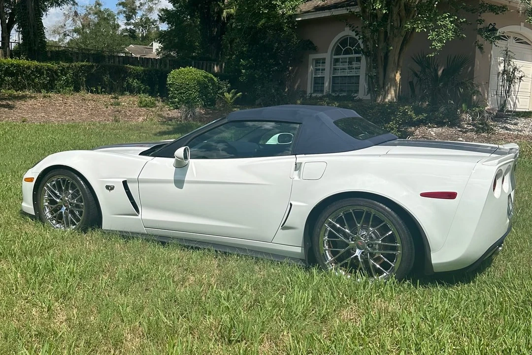 2013 Chevrolet Corvette - Image 23 of 31