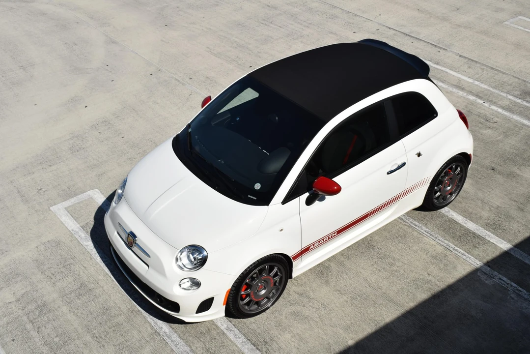 2013 Fiat Abarth 500 - Image 19 of 31