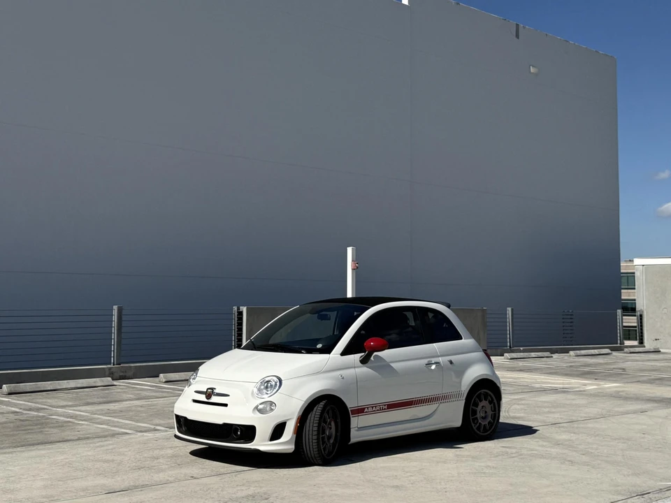 2013 Fiat Abarth 500 - Image 14 of 31