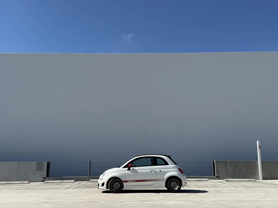 2013 Fiat Abarth 500 - Image 24 of 31