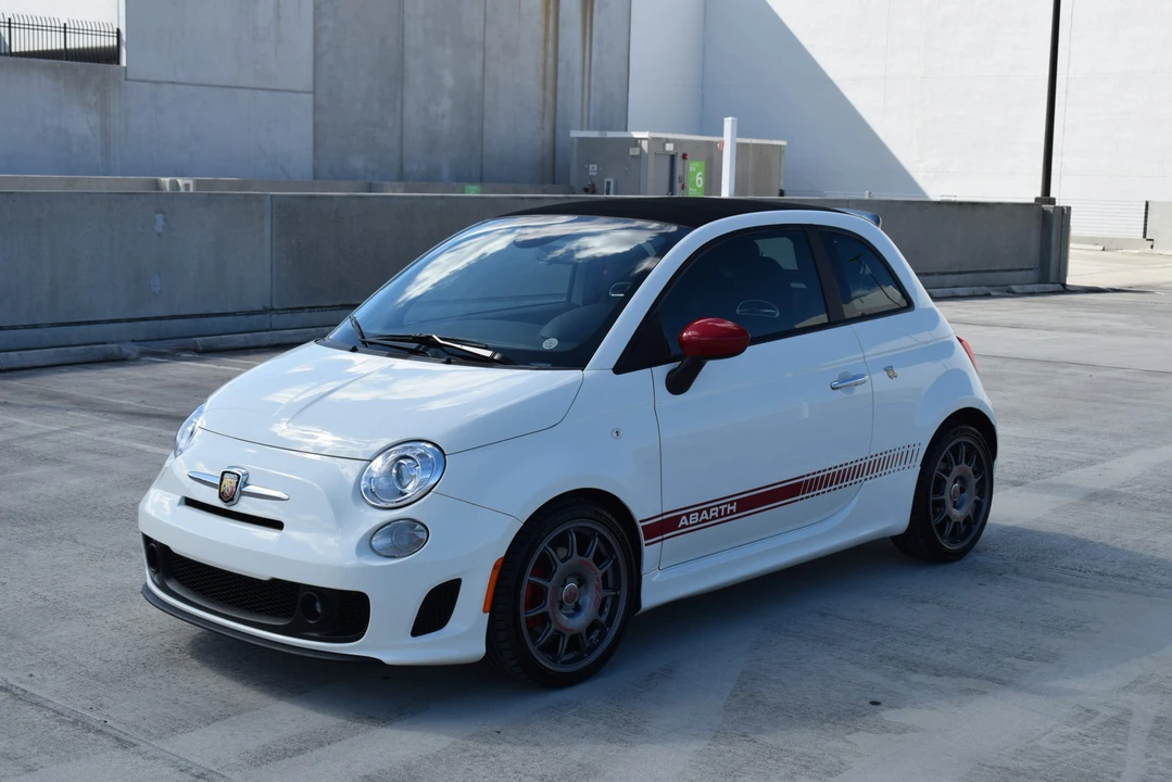 2013 Fiat Abarth 500 - Image 8 of 31