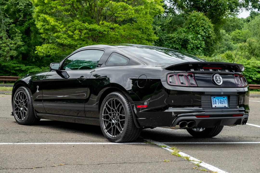 2013 Ford S197 II Shelby Mustang GT500 - Image 4 of 31