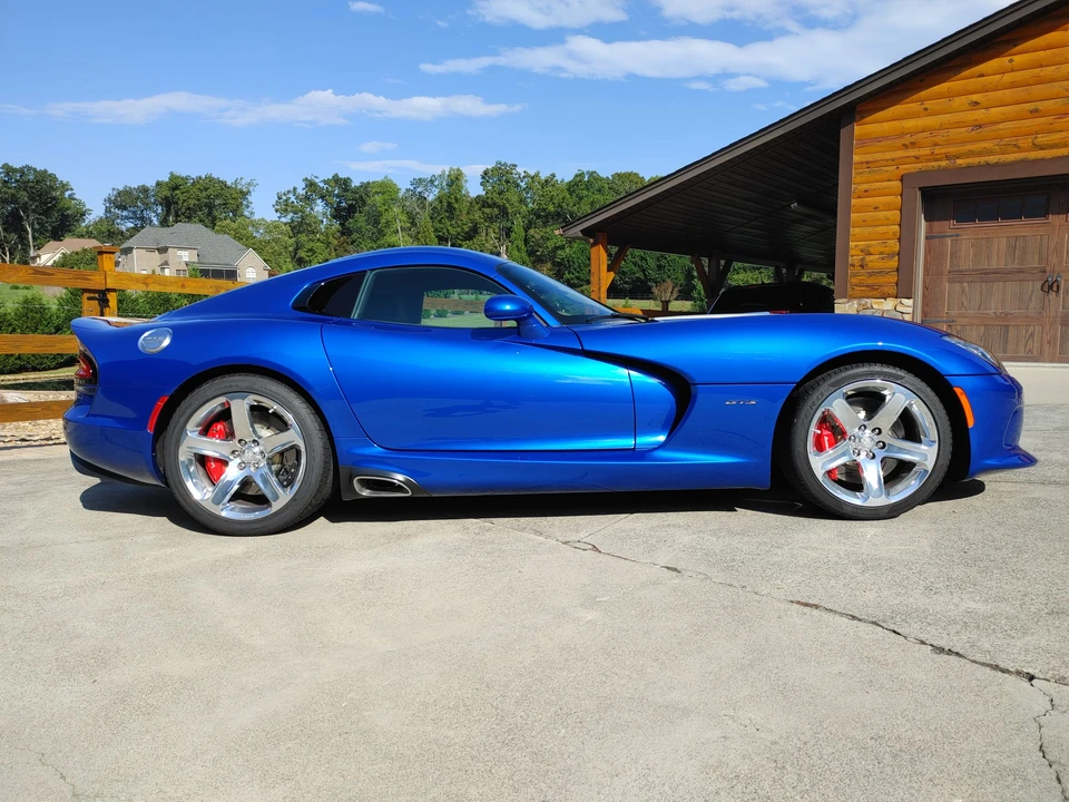 2013 Dodge Viper 5th Gen - Image 5 of 31