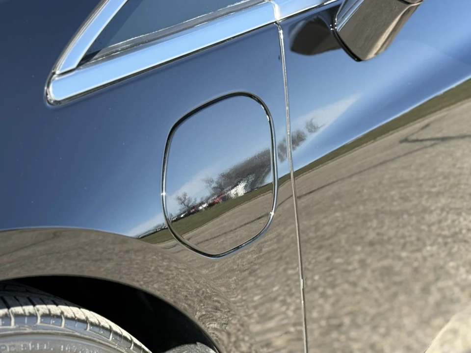 2014 Cadillac ELR - Image 28 of 31