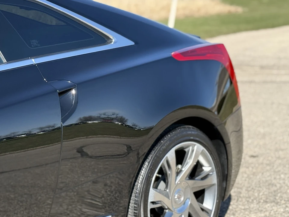 2014 Cadillac ELR - Image 29 of 31