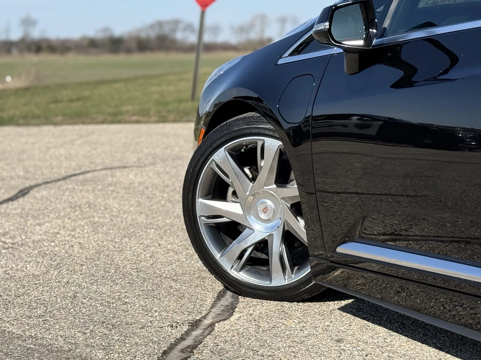 2014 Cadillac ELR - Image 30 of 31