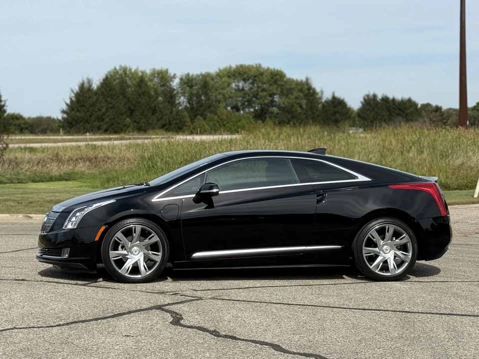 2014 Cadillac ELR - Image 20 of 31