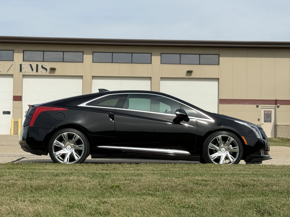2014 Cadillac ELR - Image 29 of 31