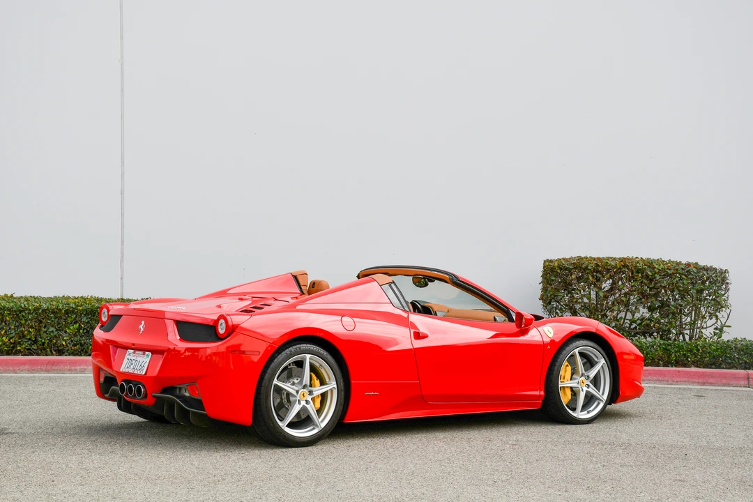 2014 Ferrari 458 Spider - Image 26 of 31