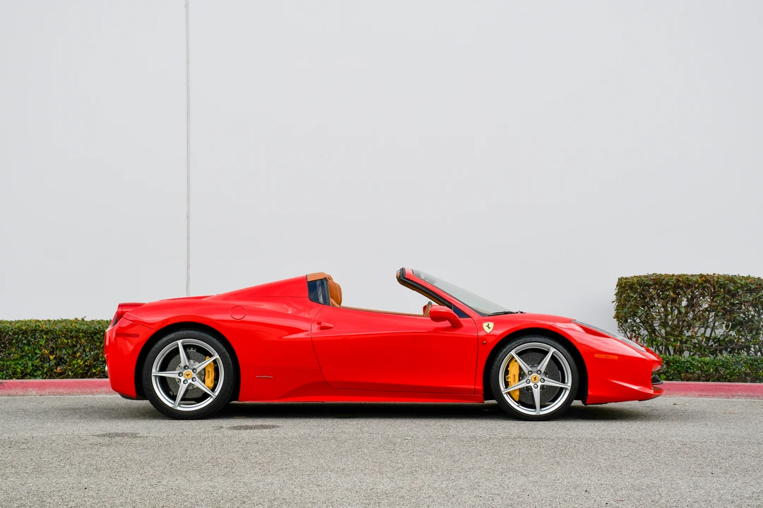 2014 Ferrari 458 Spider - Image 27 of 31