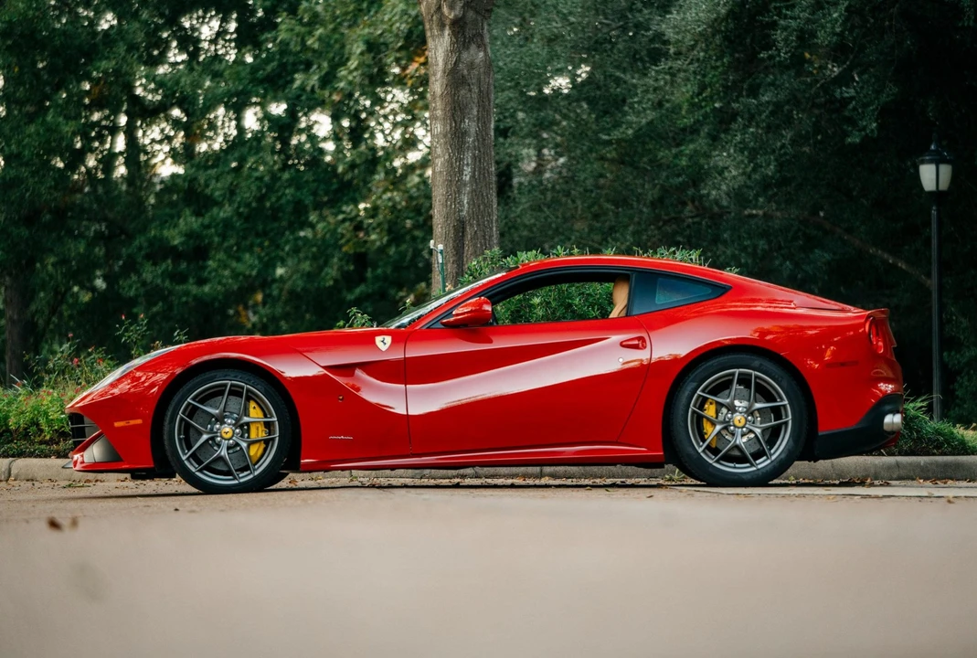 2014 Ferrari F12berlinetta - Image 5 of 31