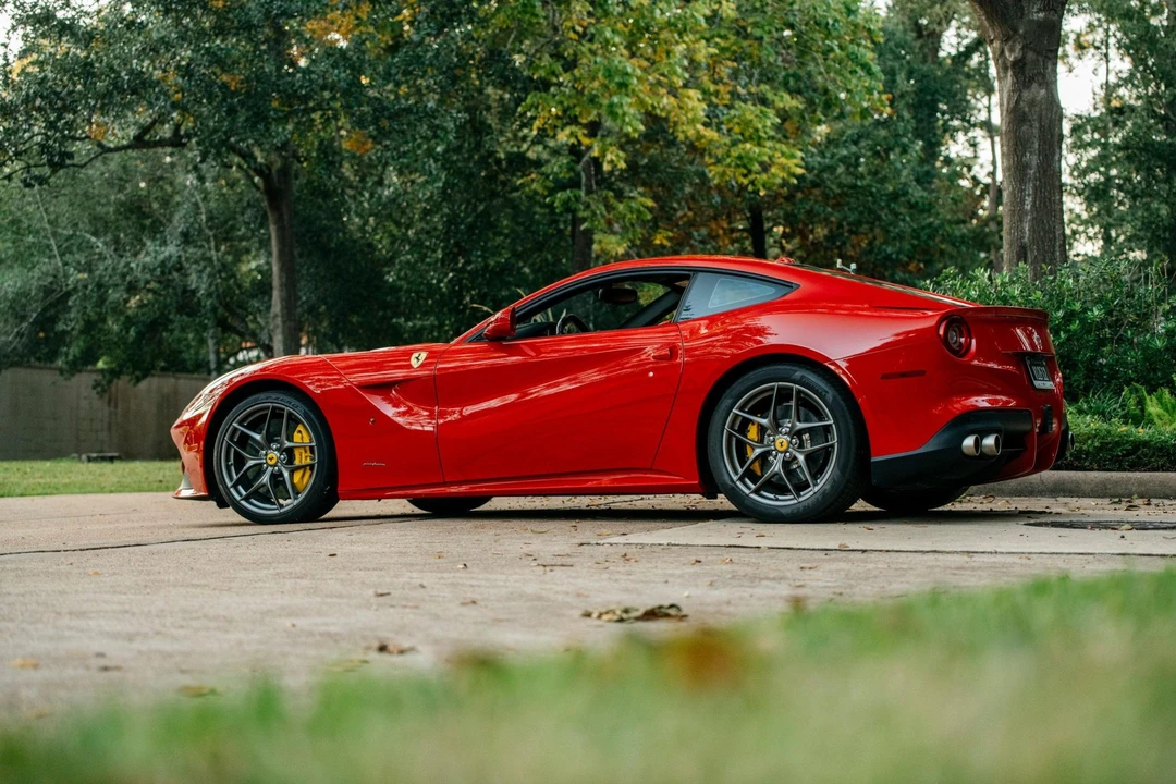 2014 Ferrari F12berlinetta - Image 7 of 31