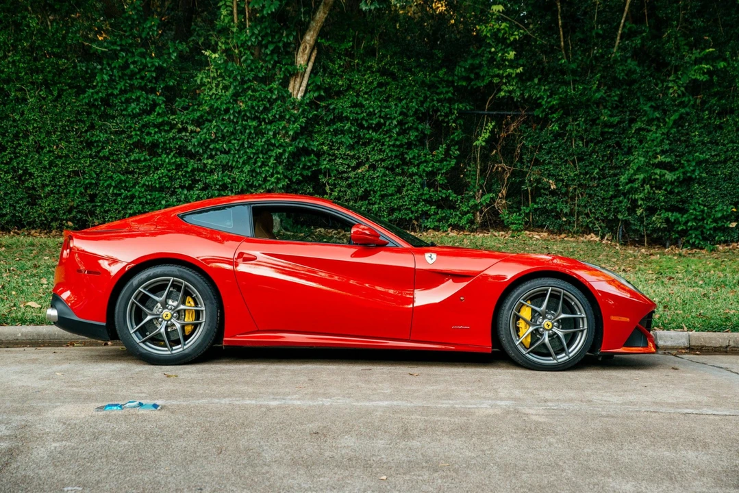 2014 Ferrari F12berlinetta - Image 15 of 31