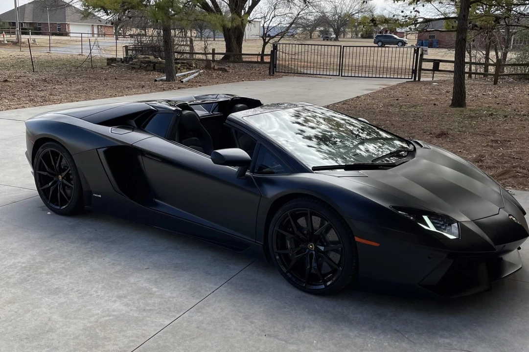 2014 Lamborghini Aventador LP700-4 - Image 15 of 31